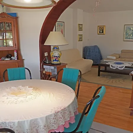 House Dubravka 1946 Apartman Póla