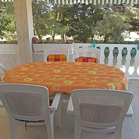 House Dubravka 1946 Apartment