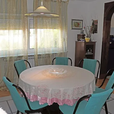 Apartman House Dubravka 1946 Póla