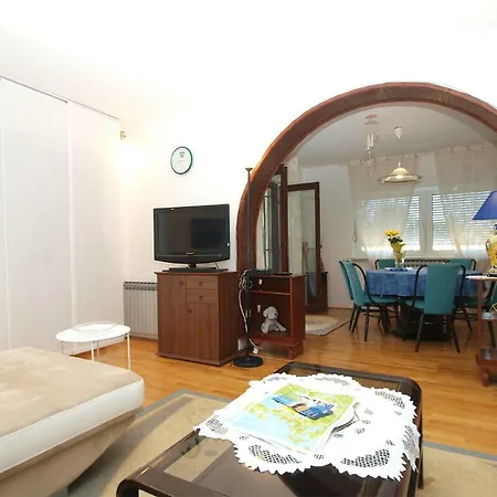 House Dubravka 1946 Pula