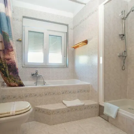 House Dubravka 1946 Apartment Pula