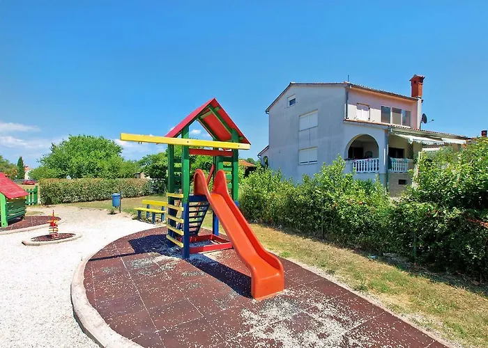 House Dubravka 1946 풀라