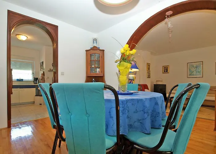 House Dubravka 1946 * 풀라