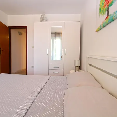 House Dubravka 1946 Appartement