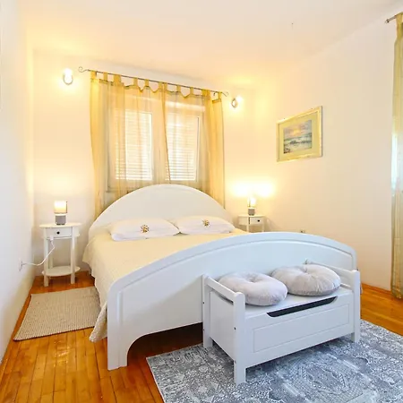 House Dubravka 1946 Apartmán Pula
