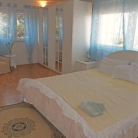 Lägenhet House Dubravka 1946