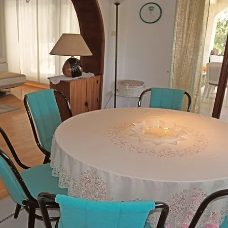 House Dubravka 1946 Пула