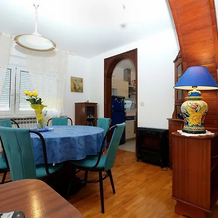 公寓 House Dubravka 1946 *