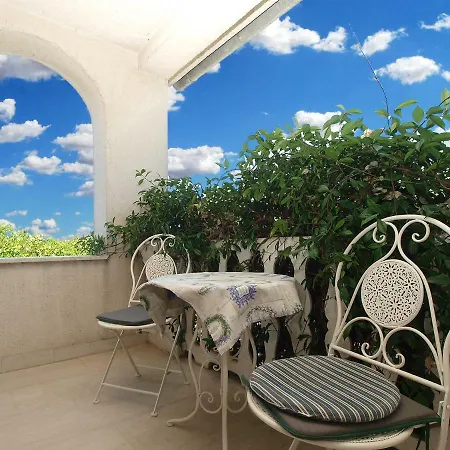 Lägenhet House Dubravka 1946