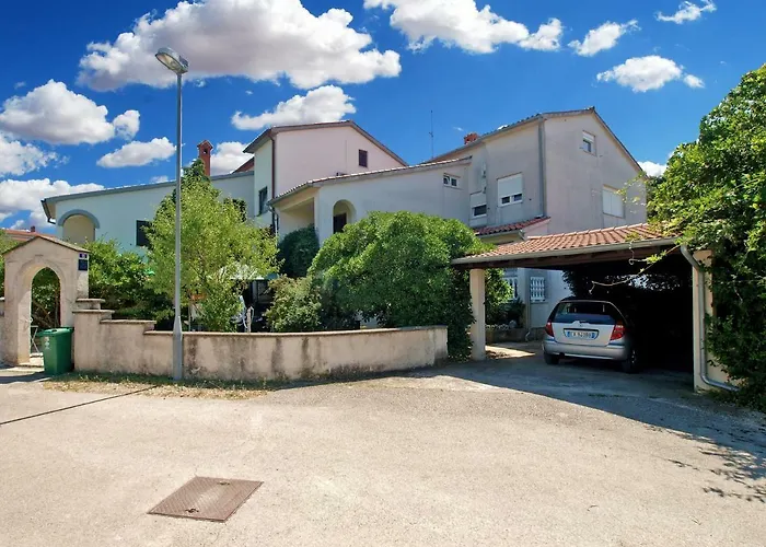 House Dubravka 1946 普拉