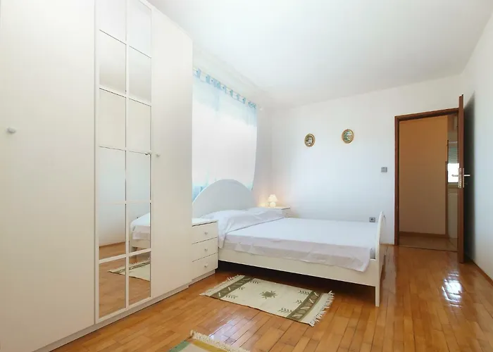 House Dubravka 1946 *