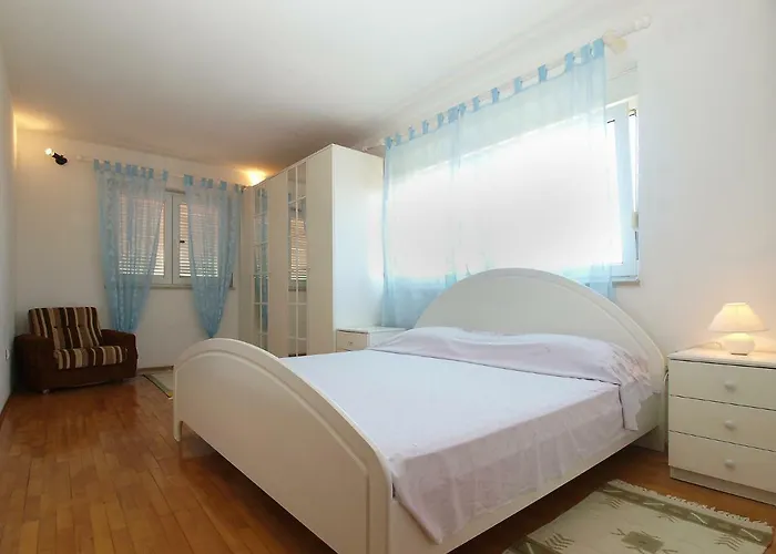 House Dubravka 1946 公寓 *